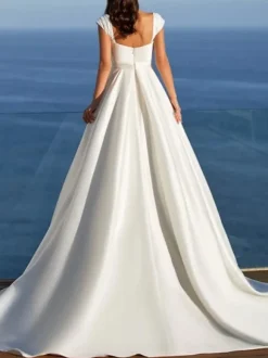 Simple Wedding Dress Satin Fabric Sweetheart Neck Sleeveless Split Front A-Line 50cm Bridal Dresses
