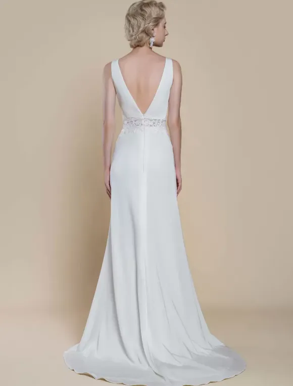 Simple Wedding Dress Satin Fabric V-Neck Sleeveless Lace Ball Gown 30cm Bridal Gowns