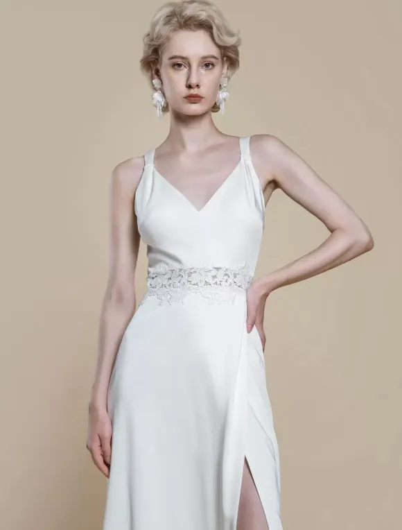 Simple Wedding Dress Satin Fabric V-Neck Sleeveless Lace Ball Gown 30cm Bridal Gowns