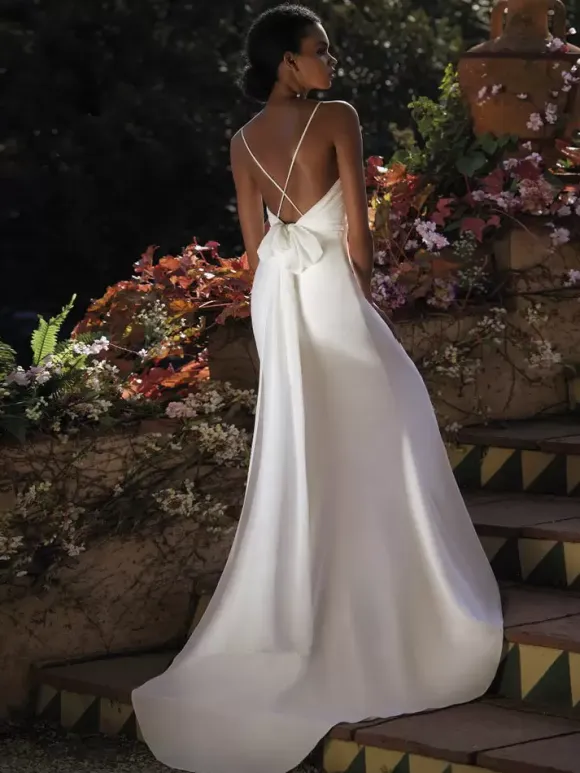 Simple Wedding Dress Satin Fabric V-Neck Sleeveless Criss-Cross Mermaid Bridal Gowns