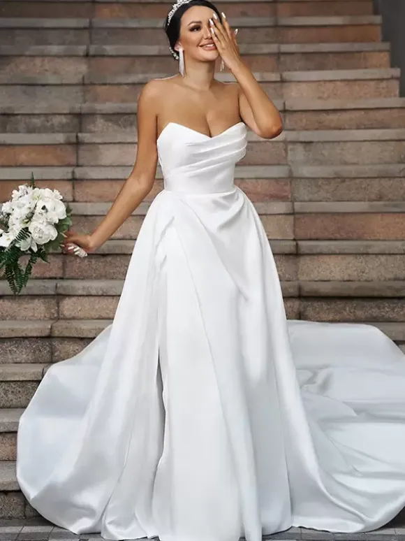 Simple Wedding Dress Satin Fabric Sweetheart Neck Sleeveless A-Line Bridal Gowns