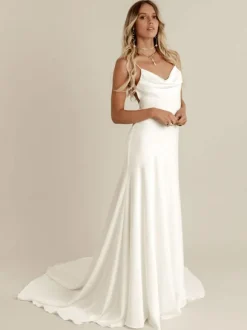 Simple Wedding Dress Satin Fabric Jewel Neck Sleeveless Lace Sheath Bridal Dresses