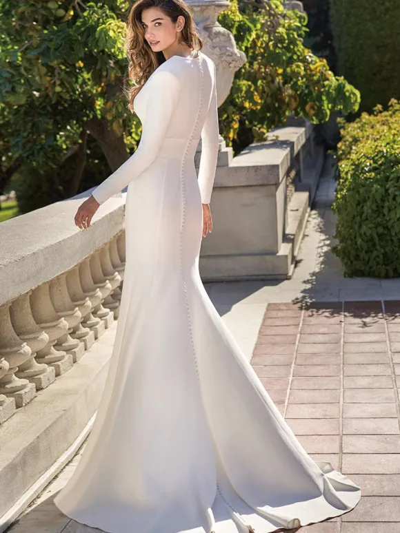 Simple Wedding Dress 2026 V-Neck Long Sleeves Buttons Mermaid Bridal Gowns Free Customization