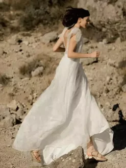 Simple Wedding Dress V-Neck Short Sleeves With Train Lace Bridal Dresses