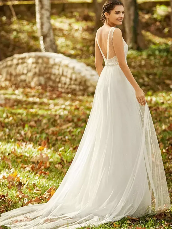 Simple Wedding Dress White Lace Square Neckline Sleeveless Backless Lace A-Line Bridal Gowns Free Customization