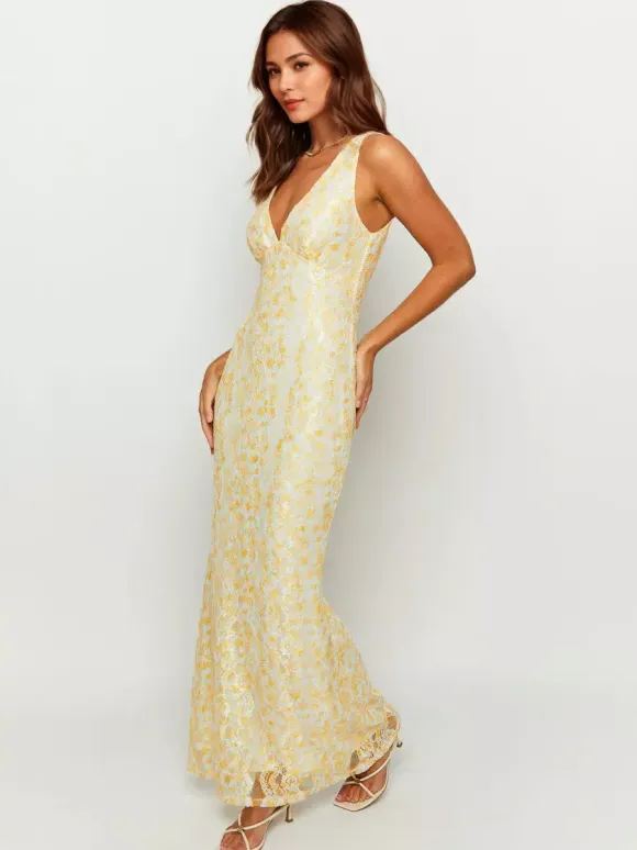 Sleeveless Lace Maxi Dress With Deep V-Neck And Open Back For Summer 2026