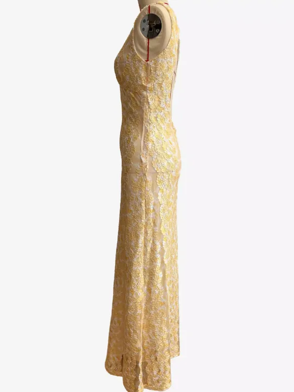 Sleeveless Lace Maxi Dress With Deep V-Neck And Open Back For Summer 2026