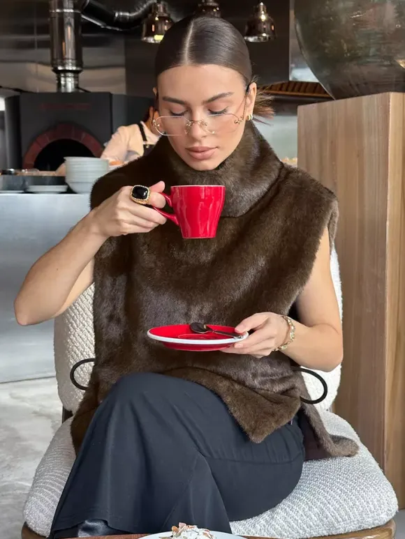 Soft Fuzzy Fur Vest Turtleneck Design Back Drawstring Slim Warm Waistcoat