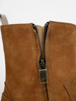 Suede Ankle Boots For Men Round Toe Buckle Detail Chunky Heel Casual Boots
