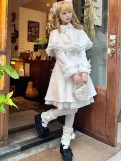 Sweet Lolita Coats Black Bows Overcoat Long Sleeve Fall Winter Lolita Coat With Cape