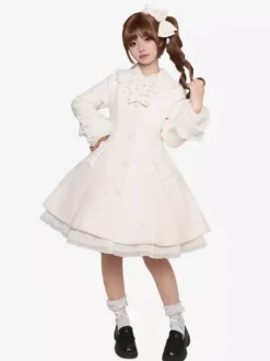 Sweet Lolita Coats Black Bows Overcoat Long Sleeve Fall Winter Lolita Coat With Cape