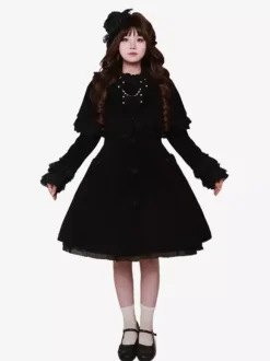 Sweet Lolita Coats Black Bows Overcoat Long Sleeve Fall Winter Lolita Coat With Cape