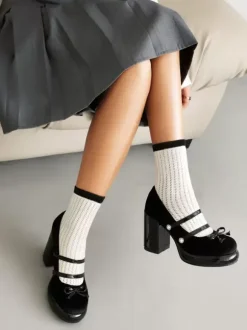 Sweet Lolita Footwear Red Metal Details Bows Round Toe Nubuck Lolita Pumps