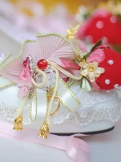 Sweet Lolita Strawberry Footwear Ecru White Ruffles Chains Bows Chunky Heel Lolita Pumps