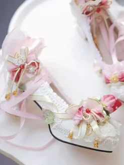 Sweet Lolita Strawberry Footwear Ecru White Ruffles Chains Bows Chunky Heel Lolita Pumps