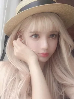 Sweet Lolita Wigs Long Blond Curly Synthetic Lolita Wig With Blunt Fringe