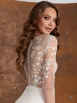 Two-piece wedding dress Chiffon Jewel Neck Two-piece Floor-Length Wedding Dress Functional Buttons Long Sleeves Floor Length