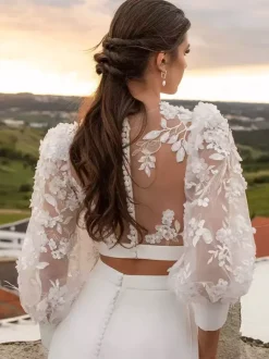 Two-piece wedding dress Chiffon Jewel Neck Two-piece With Train Wedding Dress Functional Buttons Long Sleeves Long