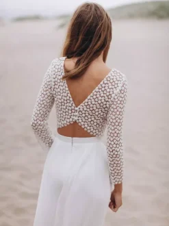 Two-piece wedding dress Chiffon V-Neck Two-piece Floor-Length Wedding Dress Functional Buttons 3/4 Length Sleeves Floor Length