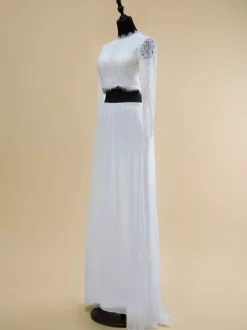 Two-piece wedding dress Chiffon Jewel Neck Two-piece With Train Wedding Dress Functional Buttons Long Sleeves Long