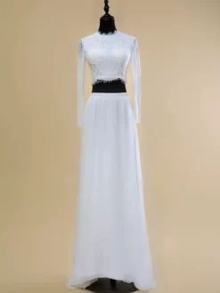 Two-piece wedding dress Chiffon Jewel Neck Two-piece With Train Wedding Dress Functional Buttons Long Sleeves Long