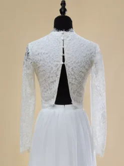 Two-piece wedding dress Chiffon Jewel Neck Two-piece With Train Wedding Dress Functional Buttons Long Sleeves Long