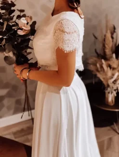 Two-piece wedding dress Lace Jewel Neck A-Line Backless Short Sleeves
