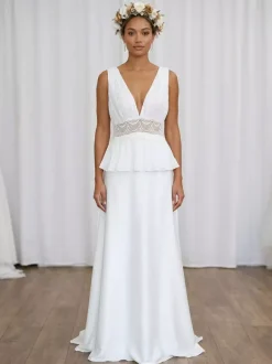 Two-piece Wedding Dress Lace V-Neck Two-piece With Train Wedding Dress Functional Buttons Sleeveless Long