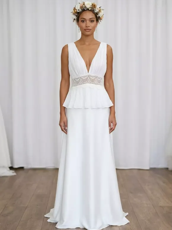 Two-piece Wedding Dress Lace V-Neck Two-piece With Train Wedding Dress Functional Buttons Sleeveless Long