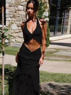 Two Piece Sets Red Chic Street Wear Halter Backless Pleated Sleeveless Skirt Set