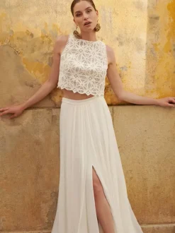Two-piece wedding dress Boho wedding dress Chiffon Jewel Neck Two-piece With Train Backless Sleeveless