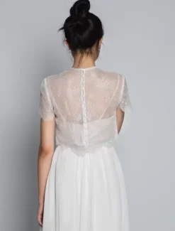 Two-piece wedding dress Chiffon Jewel Neck Two-piece With Train Wedding Dress Functional Buttons Short Sleeves
