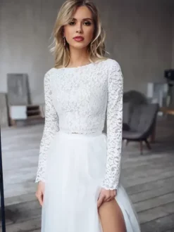 Two-piece wedding dress Lace Jewel Neck Two-piece With Train Wedding Dress Functional Buttons Long Sleeves