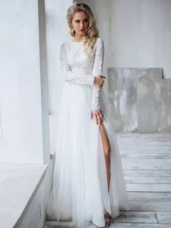 Two-piece wedding dress Lace Jewel Neck Two-piece With Train Wedding Dress Functional Buttons Long Sleeves