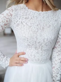 Two-piece wedding dress Lace Jewel Neck Two-piece With Train Wedding Dress Functional Buttons Long Sleeves