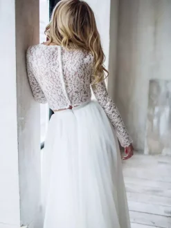 Two-piece wedding dress Lace Jewel Neck Two-piece With Train Wedding Dress Functional Buttons Long Sleeves