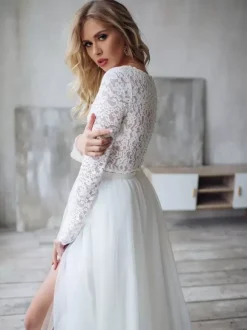 Two-piece wedding dress Lace Jewel Neck Two-piece With Train Wedding Dress Functional Buttons Long Sleeves