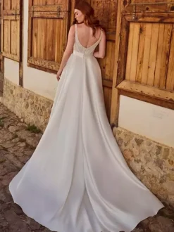 Two-piece wedding dress Satin Fabric Square Neck A-Line With Train Wedding Dress Functional Buttons Sleeveless Long