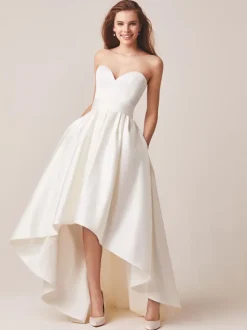 Two-piece wedding dress Satin Fabric Sweetheart Neck Two-piece With Train Wedding Dress Functional Buttons Sleeveless