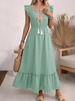 Vacation Dress Maxi Jewel Neck Sleeveless Green Embroidery Bohemian Lace Up Long Dress