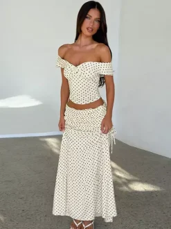 Vacation Two-Piece Set Maxi Flower Ruffled Short Sleeves Off-Shoulder Crop Top Maxi Skirt Sets