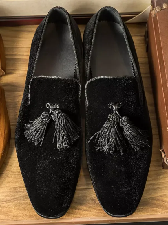 Velvet Dress Shoes Men's Round Toe Slip On Formal Prom Shoes With Tassels
