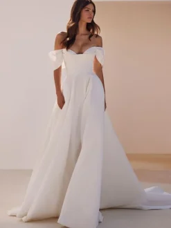 Vintage Wedding Dress Court Train Off-The-Shoulder Sleeveless Satin Fabric Bridal Gowns
