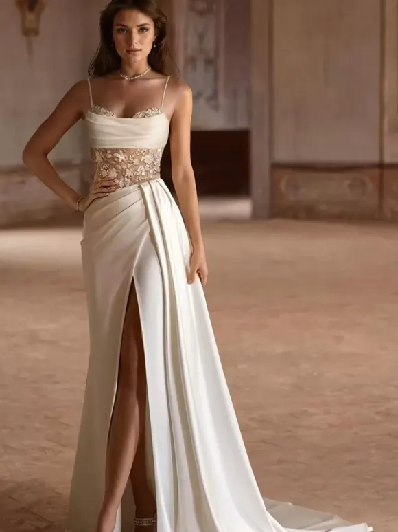 Vintage Wedding Dress Designed Neckline Sleeveless Empire Waist Lace With Train Lace Bridal Gowns