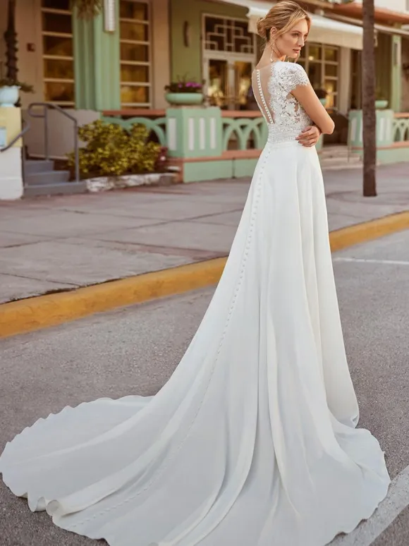 Vintage Wedding Dress V-Neck Short Sleeves Natural Waist Satin Fabric Sweep Lace Bridal Dress