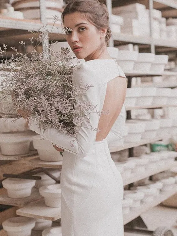 Vintage Wedding Dresses Floor-Length V-Neck Long Sleeves Satin Fabric Bridal Gowns