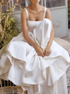 Vintage Wedding Dresses Square Neckline Sleeveless Satin Fabric Court Train Sash Bridal Dress Free Customization