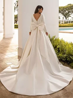 Vintage Wedding Dresses Jewel Neck Long Sleeves Natural Waist Satin Fabric With Train Bows Bridal Gowns