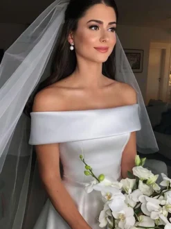 Vintage Wedding Dresses 2026 Off The Shoulder Short Sleeve A Line Satin Traditional Bridal Gowns With Sweep Train