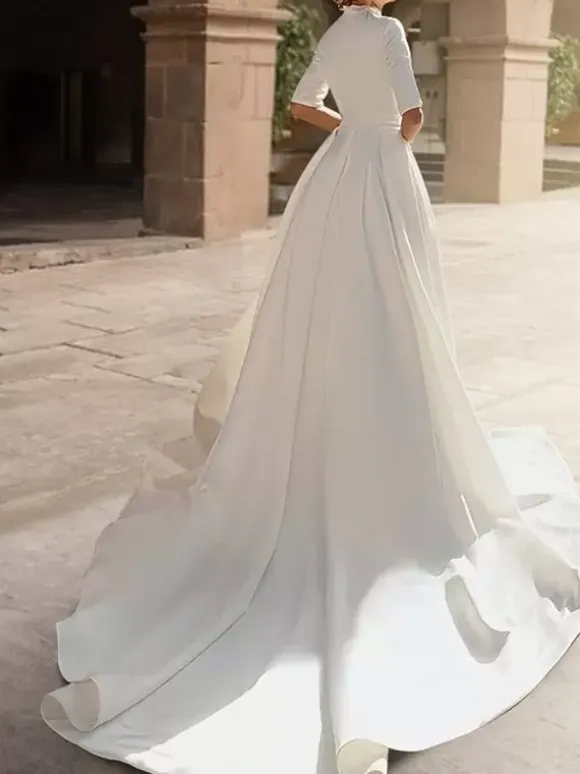 Vintage Wedding Dresses V-Neck Half Sleeves Tulle With Train Lace Bridal Dress